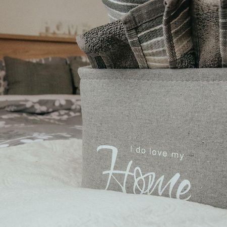 Apartament 1 Decembrie Apartman Gyulafehérvár Kültér fotó