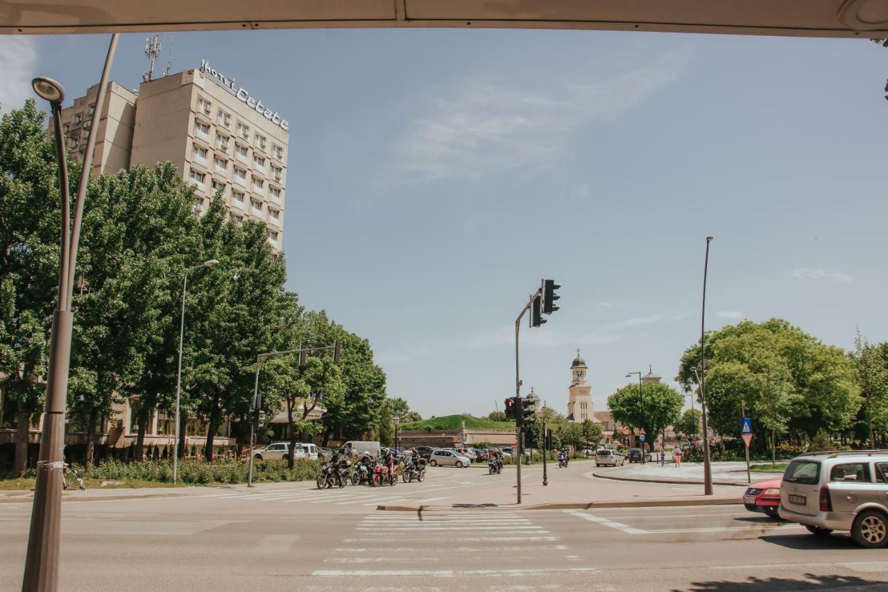 Apartament 1 Decembrie Apartman Gyulafehérvár Kültér fotó