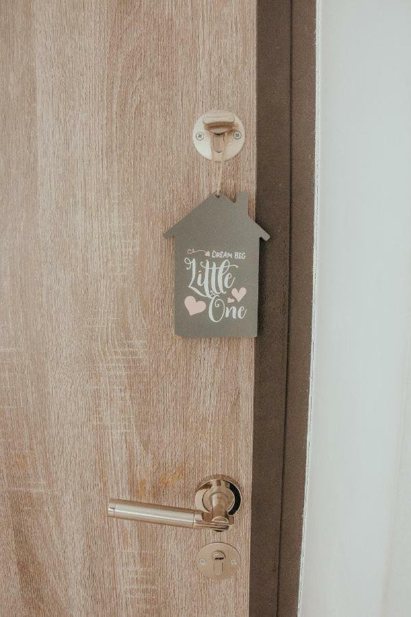 Apartament 1 Decembrie Apartman Gyulafehérvár Kültér fotó